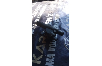038121133 Volkswagen T5 Golf 4 1.9TDİ ,1.4TDİ motor su flanşı /termostat kapağı