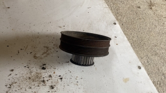 058105251E Audi: A4 (B5 kasa), A6 (C5 ) krank mili kasnağı