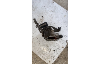 06A115417 1.8T, 1.8, 2.0Volkswagen Passat (B5), Golf (Mk4/Mk6) yağ filtre braketi / yağ filtre gövdesi çıkma