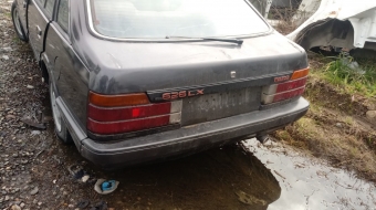 1986 model mazda 626 1.6 benzinli kesme arka kasa