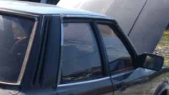 1988 ford taunus çıkma sağ takım kapı camı.