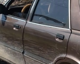 1988 ford taunus çıkma sol takım kapı kolu.