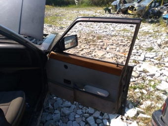 1988 ford taunus sökme sağ ön kapı döşeme.