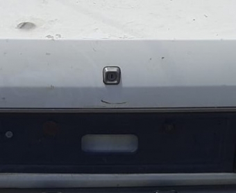 1988 model mazda 323 1.6 çıkma bagaj kilidi
