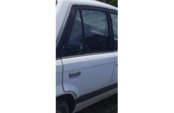 1988 model mazda 323 1.6 çıkma sağ arka kapı