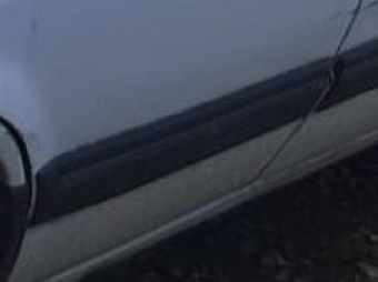 1988 model mazda 323 1.6 çıkma sağ arka kapı bandı