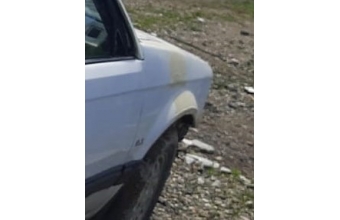 1988 model mazda 323 1.6 çıkma sağ ön çamurluk