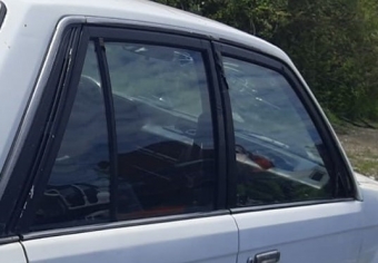 1988 model mazda 323 1.6 çıkma sağ takım kapı camı