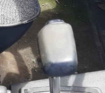 1988 model mazda 323 1.6 çıkma vites topuzu