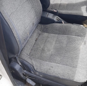 1988 model mazda 323 1.6 sökme sağ ön koltuk döşeme