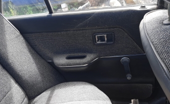 1988 model mazda 323 1.6 sökme sol arka kapı döşemesi