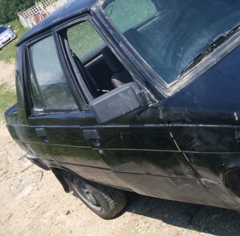 1988 model renault broadway 1.4 karburatörlü çıkma sağ takım kapı