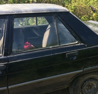 1988 model renault broadway 1.4 karburatörlü çıkma sol arka kapı