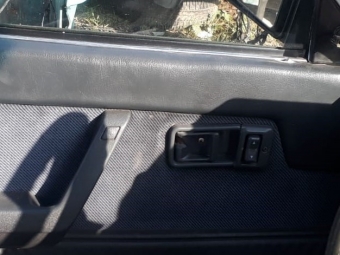 1991 1996 model kia capital 1.5 çıkma sol ön kapı kolçağı.