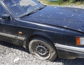 1991 model mazda 929 2.0 çıkma sağ ön çamurluk