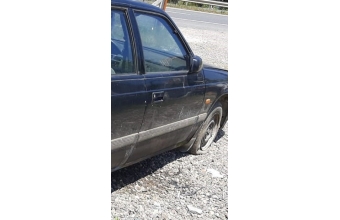 1991 model mazda 929 2.0 çıkma sağ ön kapı