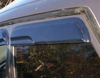 1992 model daihatsu applause 1.6 16 valf çıkma sol arka kapı cam plastiği.