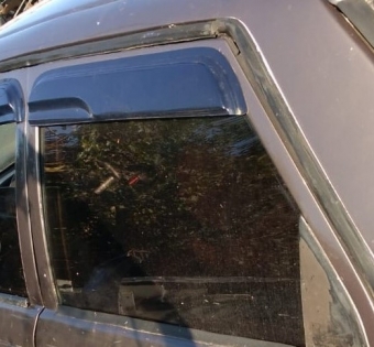 1992 model daihatsu applause 1.6 16 valf çıkma sol arka kapı camı.