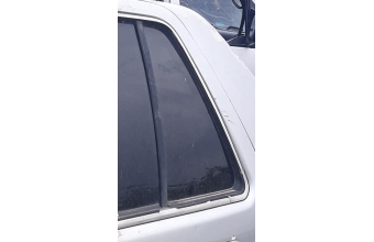 1992 model hyundai excel 1.5 karburatörlü çıkma sol arka kelebek camı