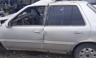 1992 model hyundai excel 1.5 karburatörlü çıkma sol takım kapı