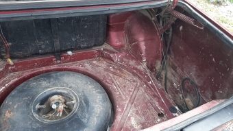 1992 model tofaş doğan çıkma sağ bagaj menteşe