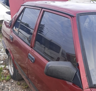 1992 model tofaş doğan çıkma sağ takım kapı camı