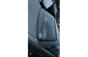 1992 model toyota corona 2.0 çıkma bagaj camı.