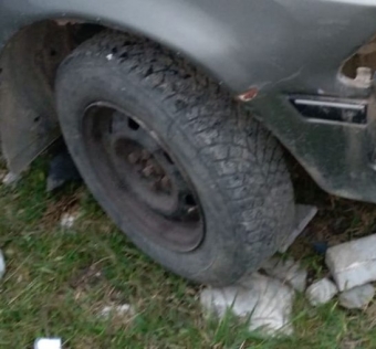 1992 model toyota corona 2.0 çıkma sağ ön jant lastik.