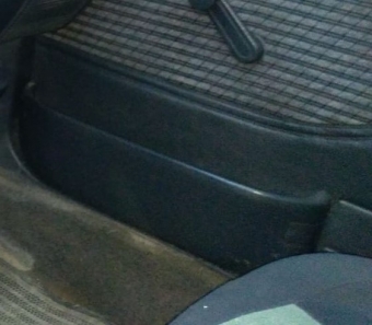 1992 model toyota corona 2.0 çıkma sağ ön kapı cebi.