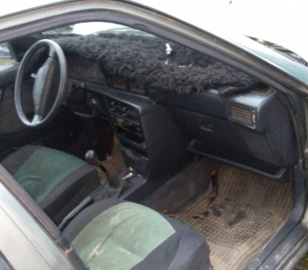 1992 model toyota corona 2.0 çıkma torpido göğüslük.