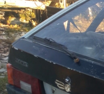 1993 model lada samara 1.5 çıkma bagaj silecek kolu.