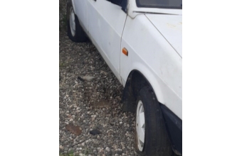 1993 model lada samara 1.5 karburatörlü çıkma sağ takım jant lastik