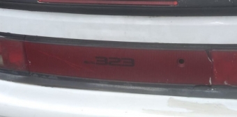 1993 model mazda 323 jb çıkma bagaj reflektör