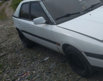 1993 model mazda 323 jb çıkma sağ yan panel