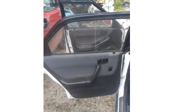 1993 model mazda 323 jb çıkma sol arka dolu kapı