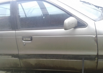1993 model mitsubishi lancer 1.6 glx çıkma sağ ön dolu kapı