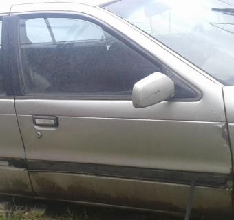 1993 model mitsubishi lancer 1.6 glx çıkma sağ ön kapı