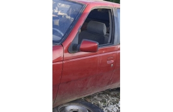 1993 model peugeot 405 çıkma sol ön kapı