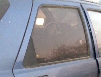 1994 ford sierra 2.0 karbüratörlü çıkma sağ arka kapı camı