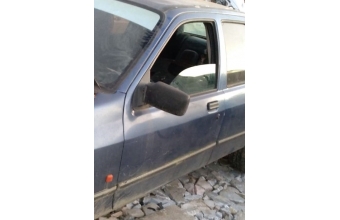 1994 ford sierra 2.0 karbüratörlü çıkma sol ön kapı