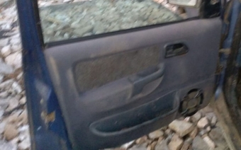 1994 ford sierra 2.0 karbüratörlü çıkma sol ön kapı döşeme