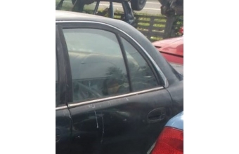 1994 hyundai sonata çıkma sol arka kapı camı.