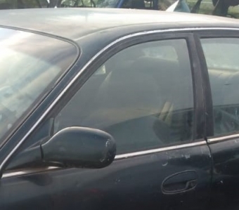 1994 hyundai sonata çıkma sol ön kapı camı.