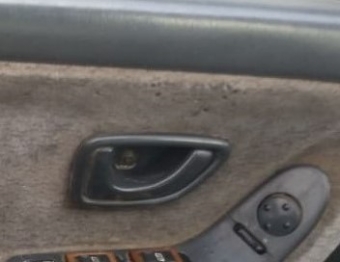 1994 hyundai sonata çıkma sol ön kapı kolçağı.