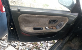 1994 hyundai sonata sökme sol ön kapı döşeme.