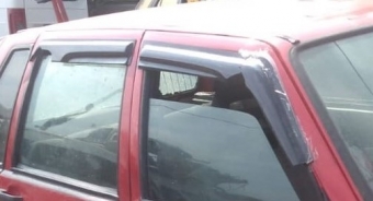 1994 model 60 lık fiat uno çıkma sağ takım kapı camı plastiği