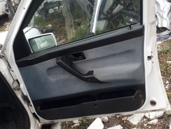 1994 model fiat tempra 2.0 8 valf sökme sağ ön kapı döşemesi.