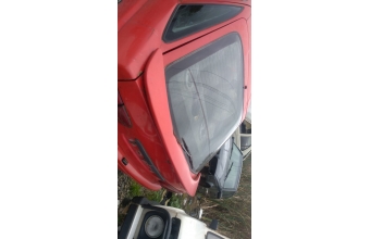 1994 model ford escort 1.6 çıkma bagaj camı.