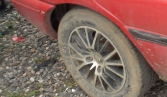 1994 model ford escort 1.6 çıkma sağ arka jant lastik.