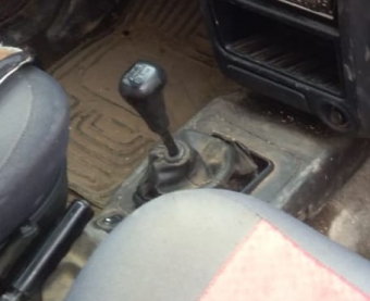 1994 model ford escort 1.6 çıkma vites konsolu.